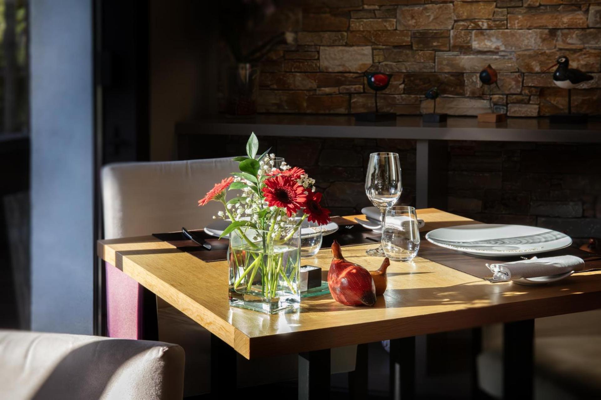L'Aubiniere Hotel Restaurant & Spa Saint-Ouen-les-Vignes Luaran gambar