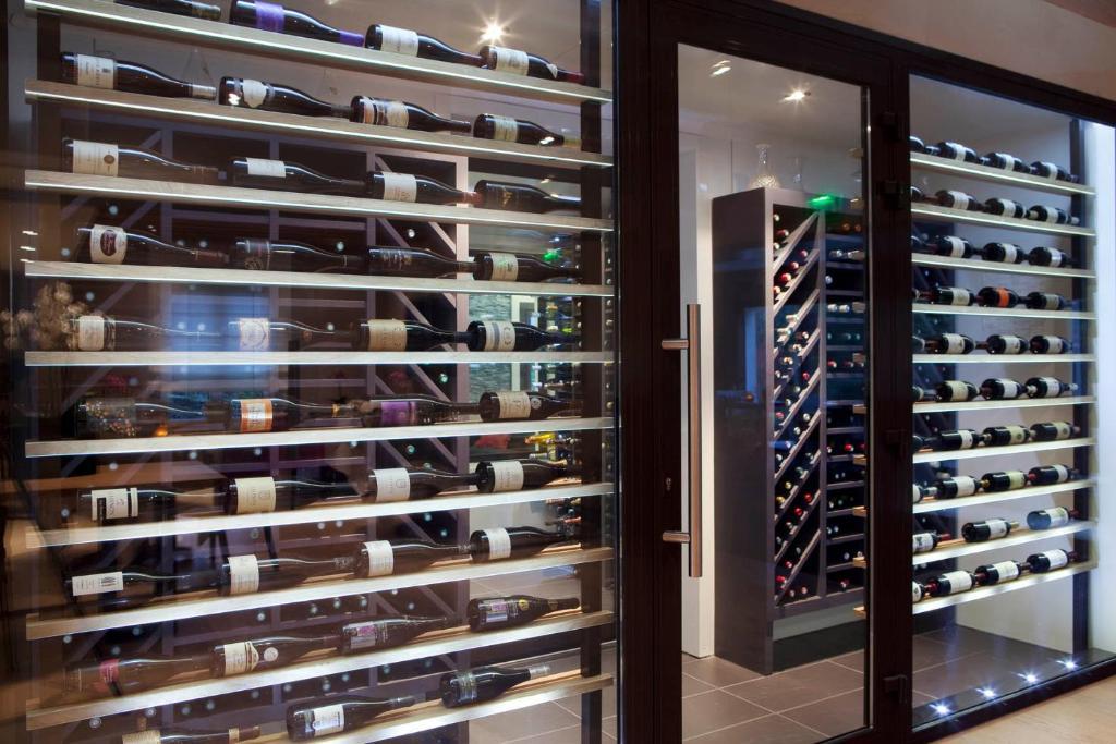 L'Aubiniere Hotel Restaurant & Spa Saint-Ouen-les-Vignes Luaran gambar