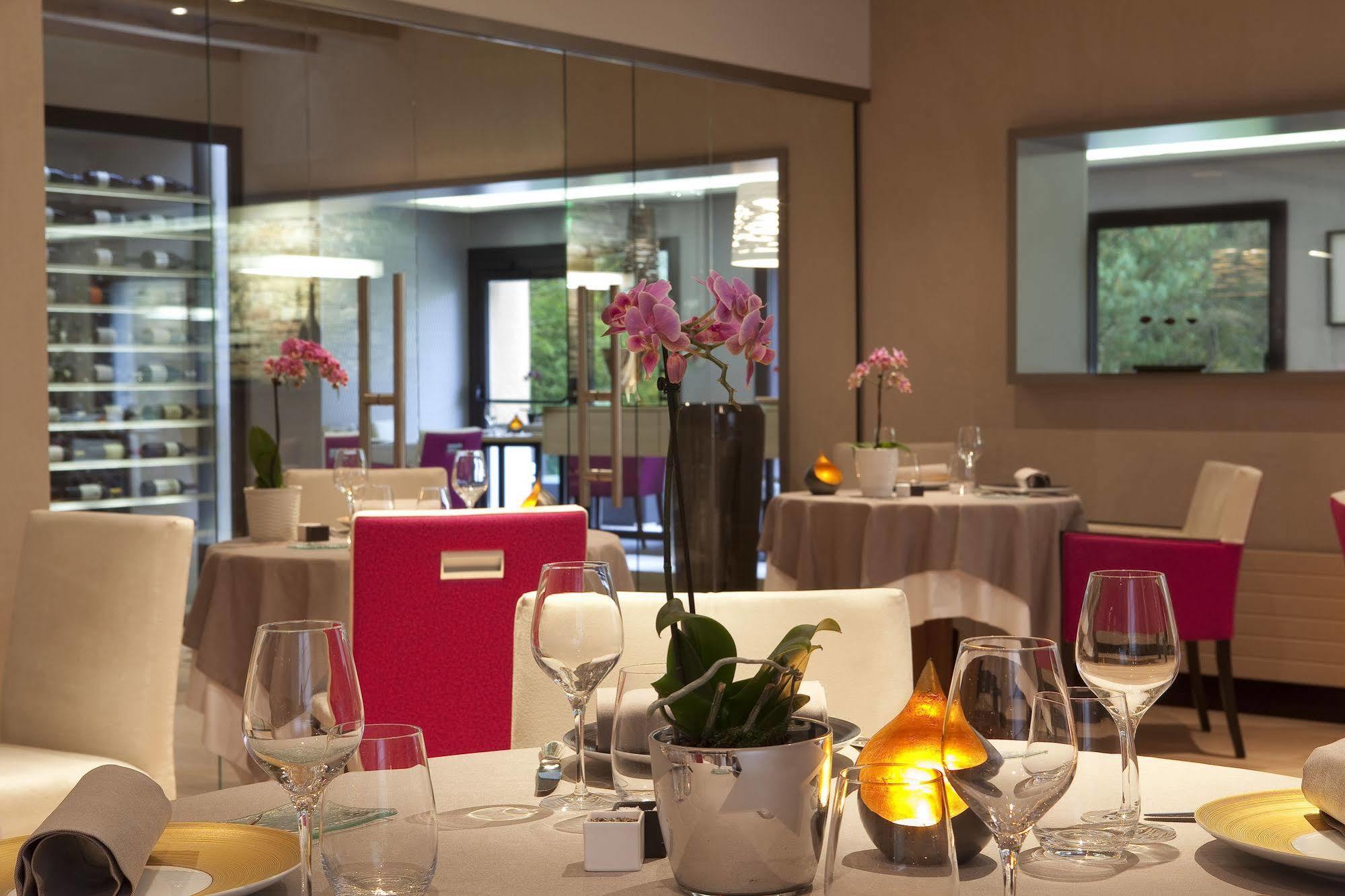 L'Aubiniere Hotel Restaurant & Spa Saint-Ouen-les-Vignes Luaran gambar