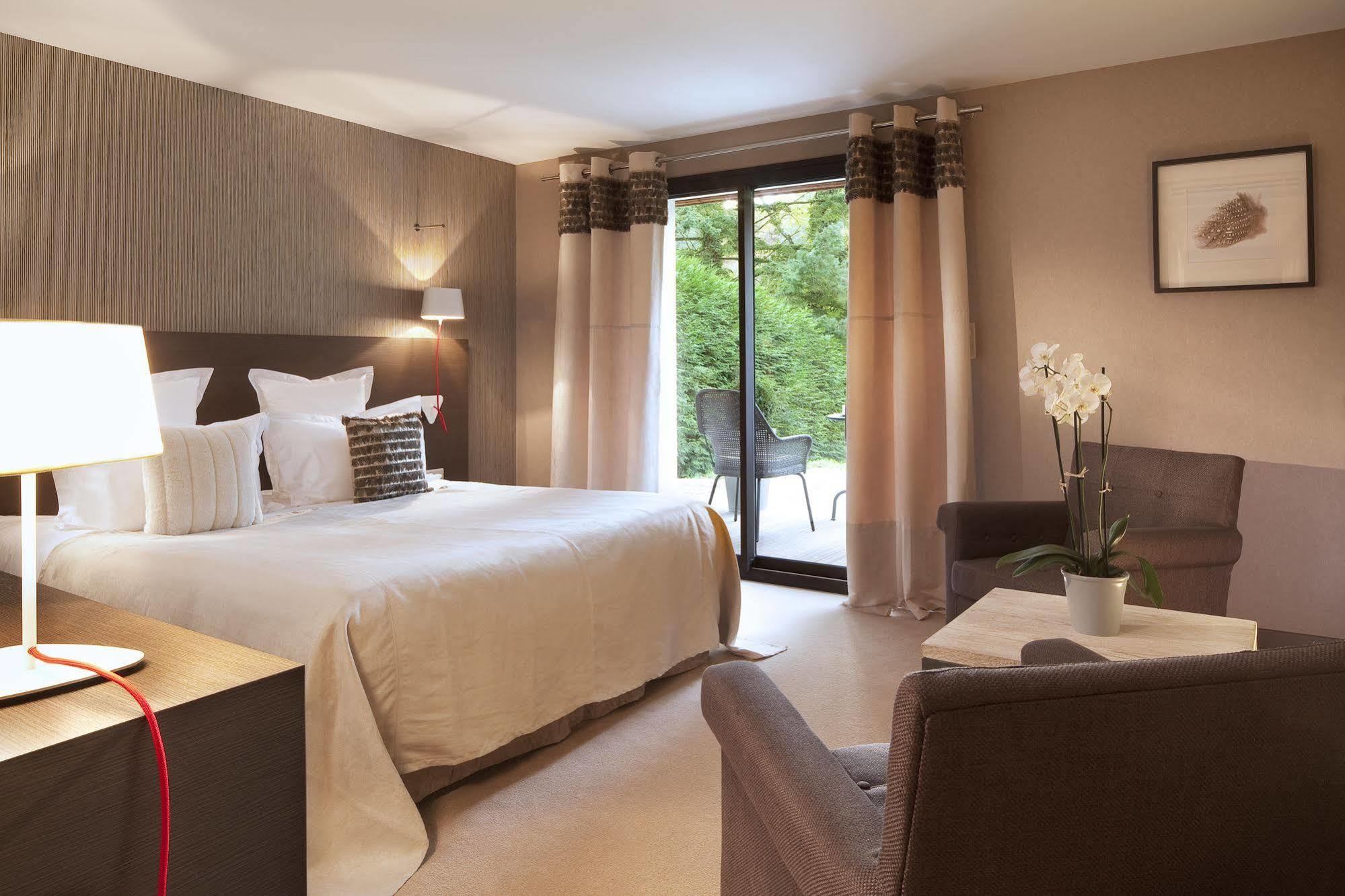L'Aubiniere Hotel Restaurant & Spa Saint-Ouen-les-Vignes Luaran gambar