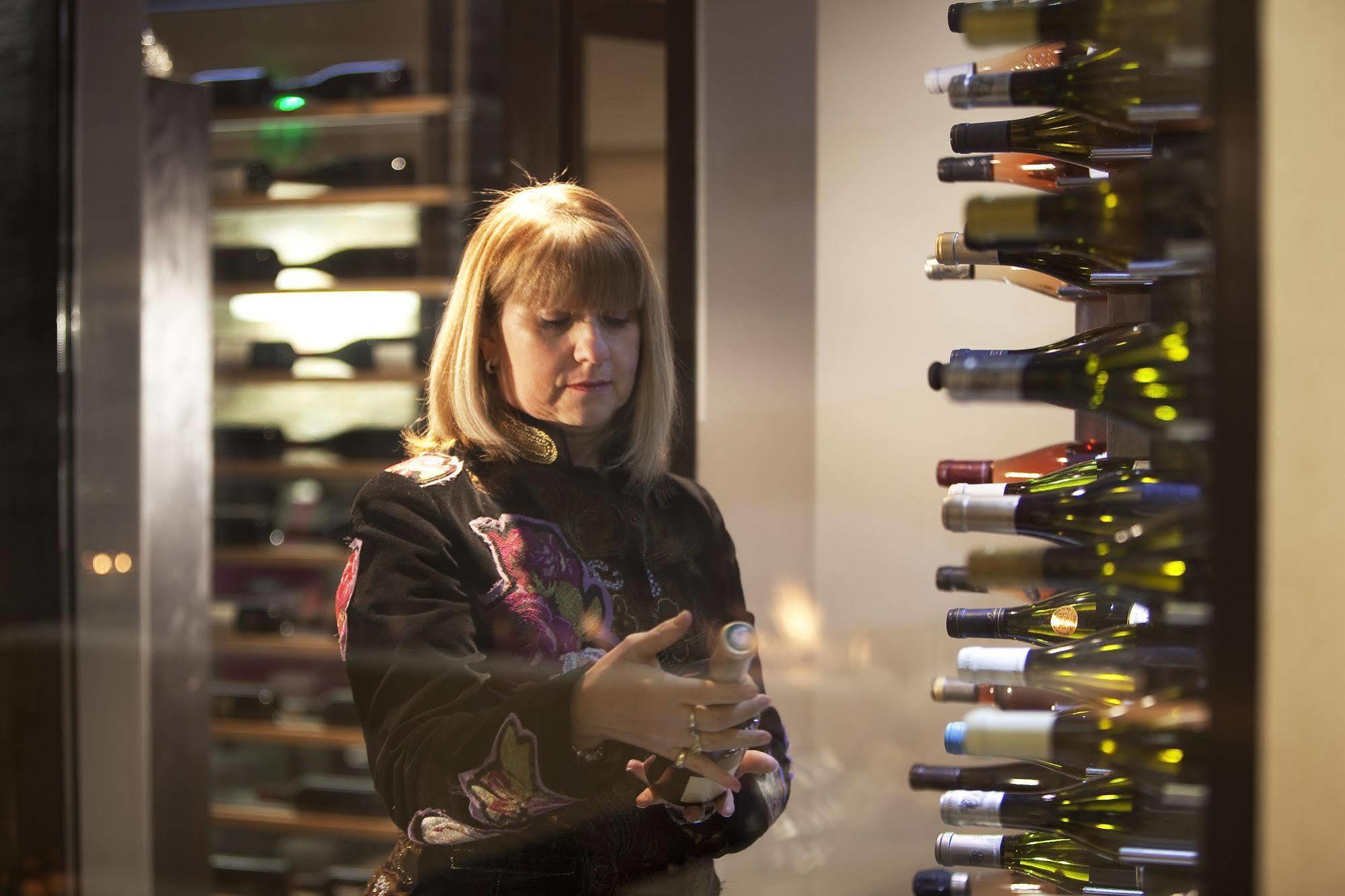 L'Aubiniere Hotel Restaurant & Spa Saint-Ouen-les-Vignes Luaran gambar